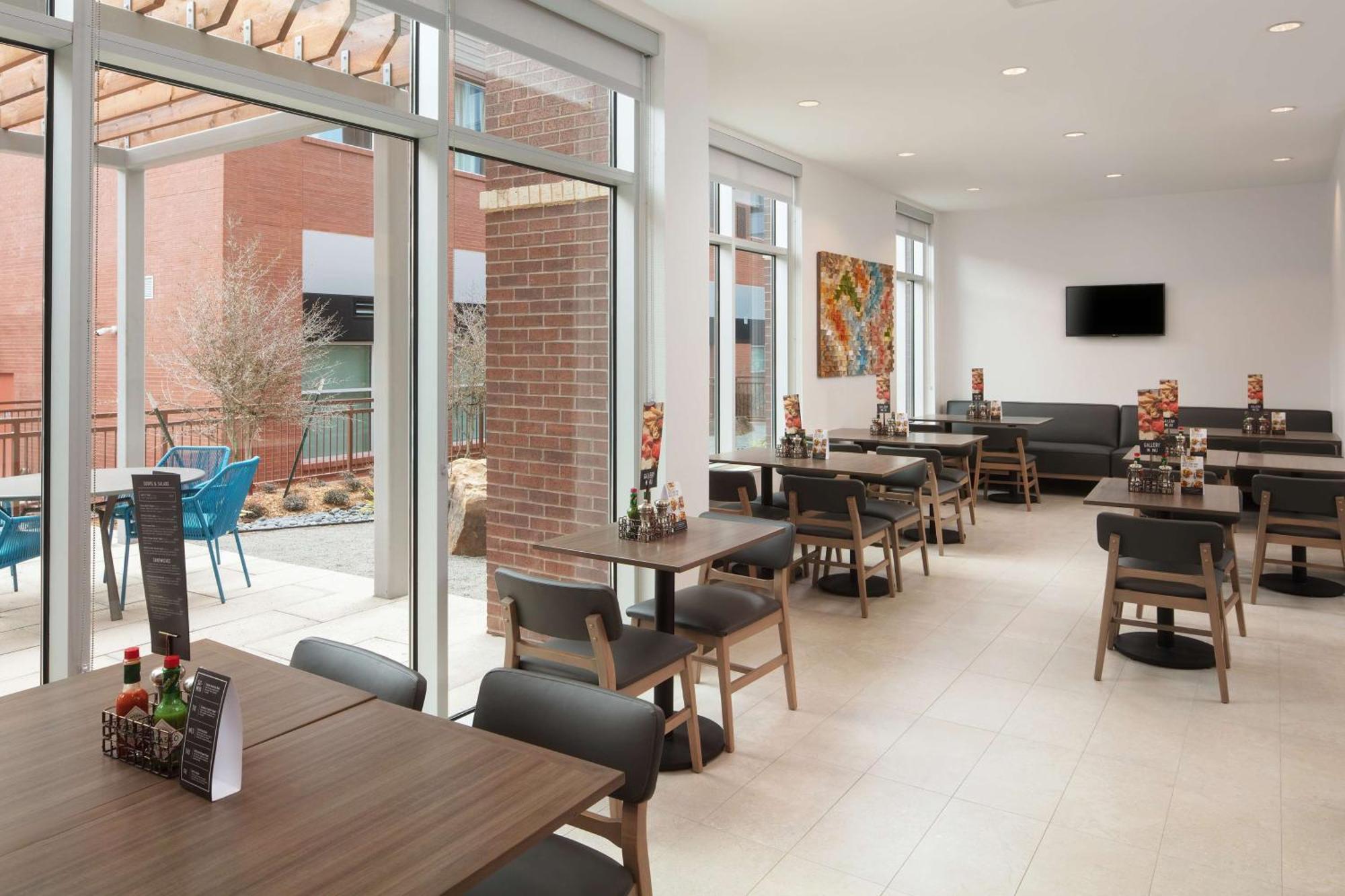 Hyatt Place Oklahoma City Bricktown Экстерьер фото